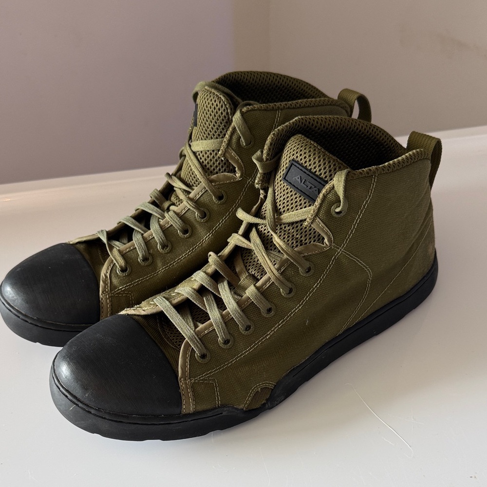 ALTAMA Olive Green High-Top Sneakers for Men